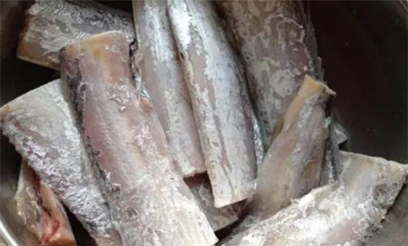帶魚發(fā)黃能吃嗎？